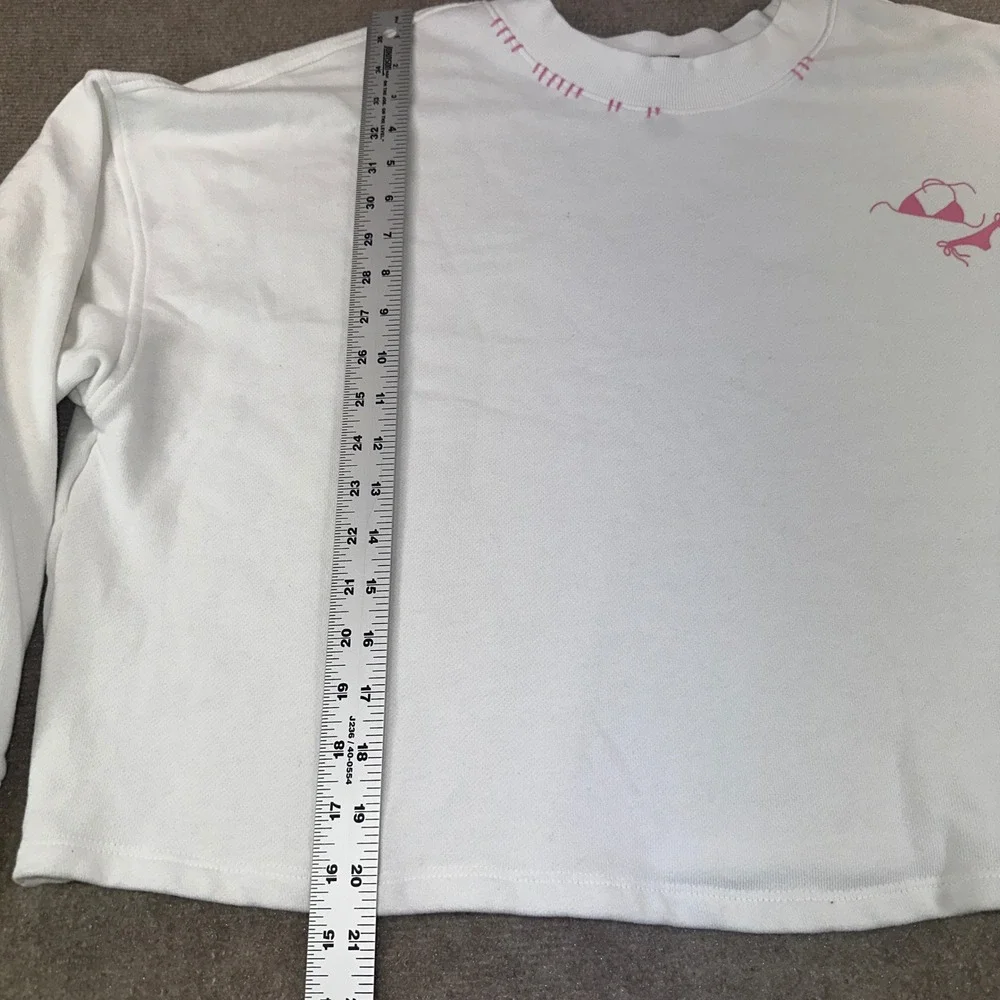 Wild Fable White Cropped Sweatshirt XL I'd Rather Be At The Beach Bikini Graphic - Picture 4 of 8